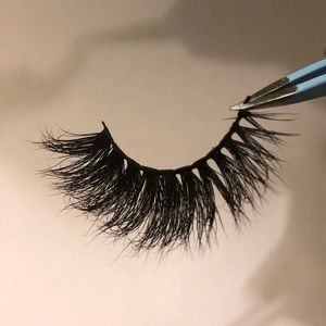 “SPOILED” 3D mink lashes